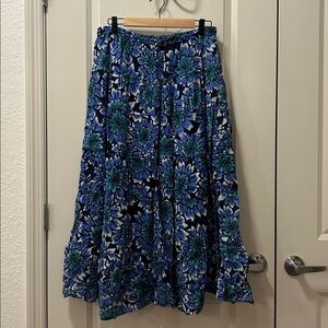 Jane Ashley Blue and Teal Floral Crinkle Peasant A-line Tiered Maxi Skirt M